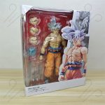 Bandai 16cm SHF Silver Hair Son Goku Ultra